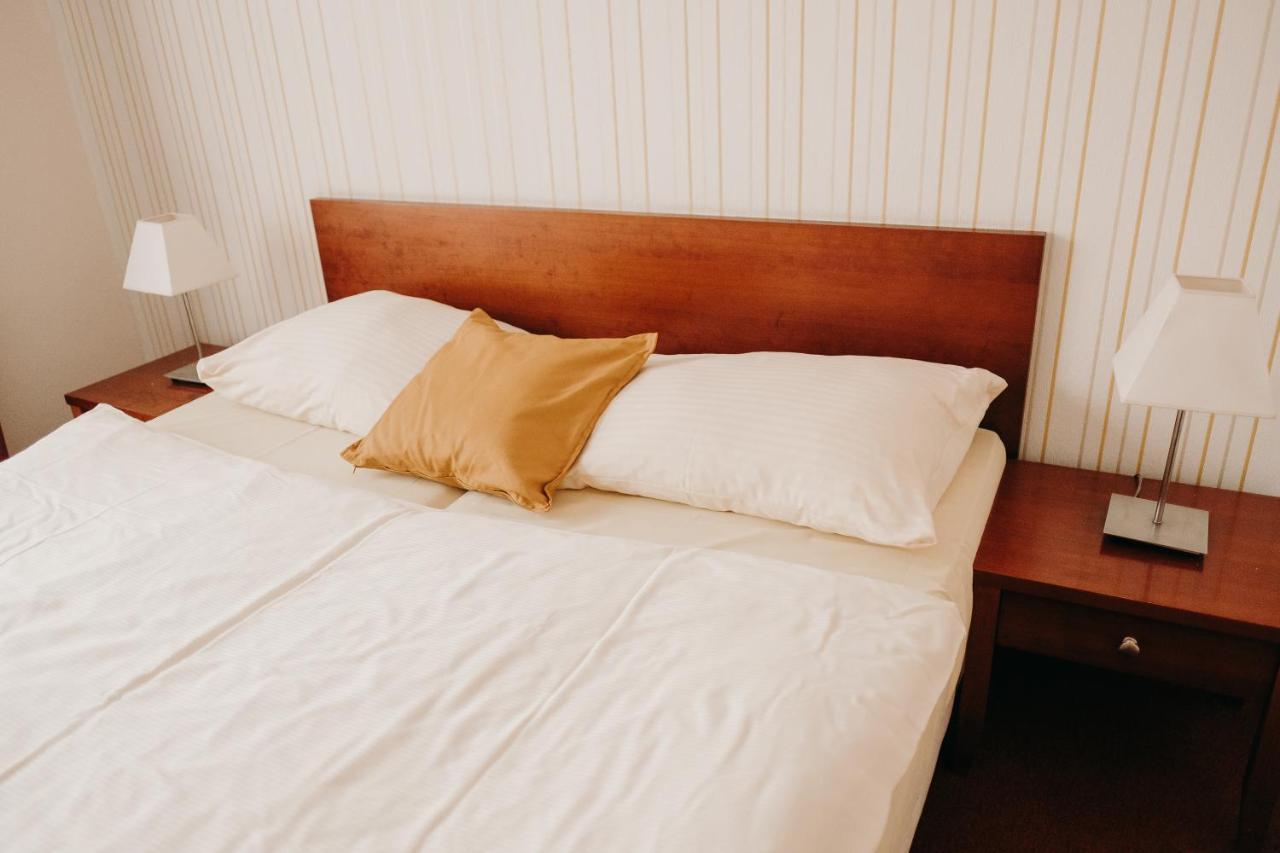 Golf Hotel Austerlitz Екстериор снимка