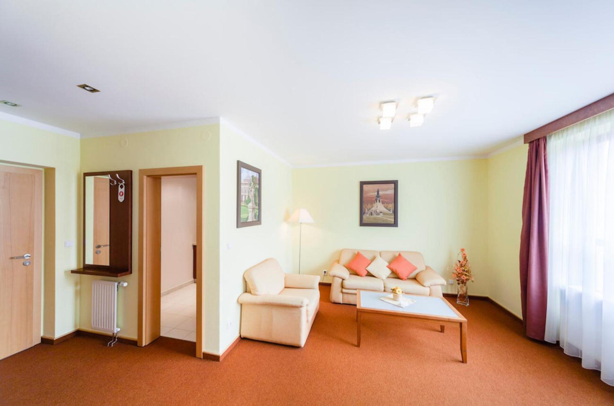 Golf Hotel Austerlitz Екстериор снимка