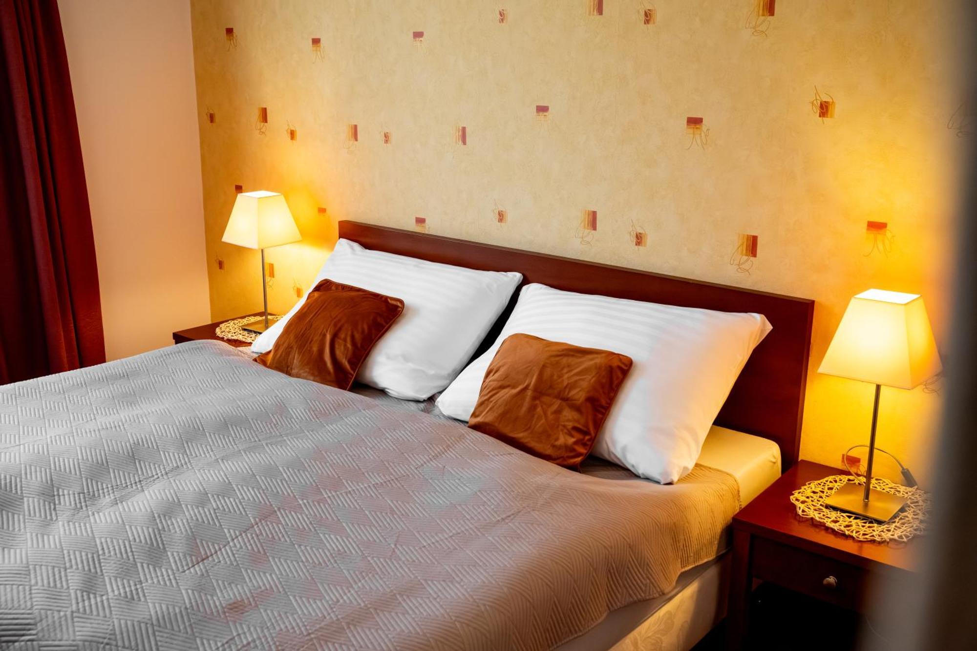 Golf Hotel Austerlitz Екстериор снимка